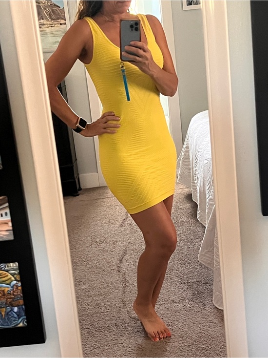 bebe Dresses & Skirts - Bebe Sexy Summer Yellow Sleeveless Bodycon Dress - Women